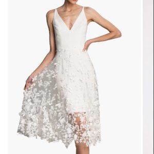 Dress The Population Darleen V-Neck Embroidered Mesh Cocktail Dress